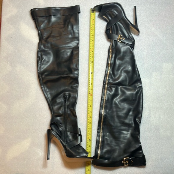 Shoedazzle Keona over the knee open toe peep toe boots. Unworn. - Picture 1 of 8